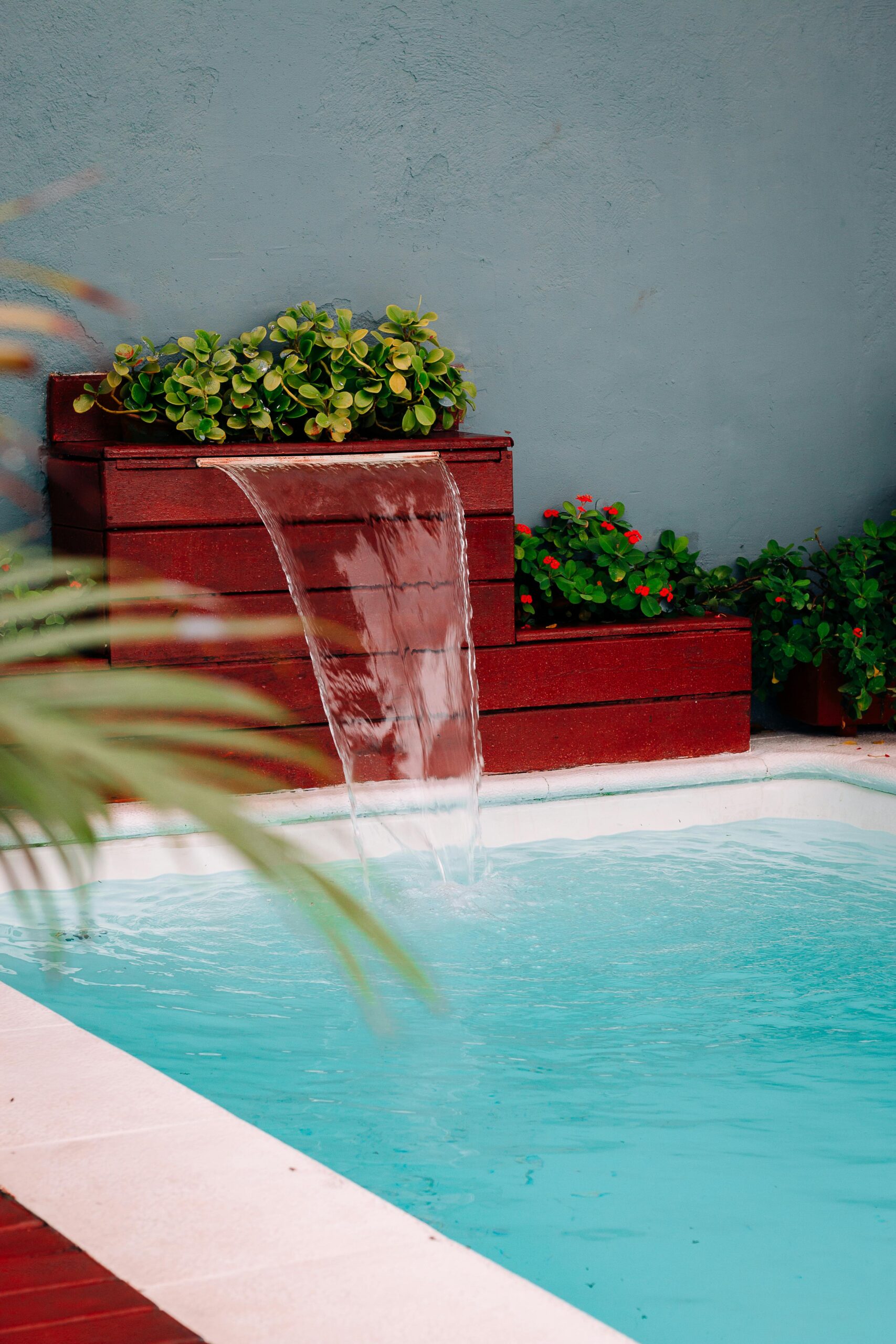 waterfall, cascading waterfall, waterfall builder in nigeria, waterfall builder in Abuja, waterfall builder in Lagos, swimming pool builder in Nigeria, swimming pool builder in Lagos, swimming pool builder in Abuja.